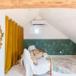 Holiday home Eco-gite Du Four A Pain *