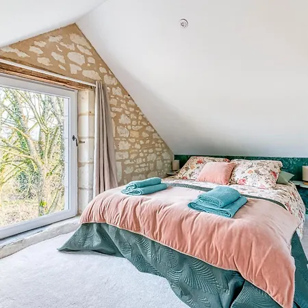 Holiday home Eco-gite Du Four A Pain *